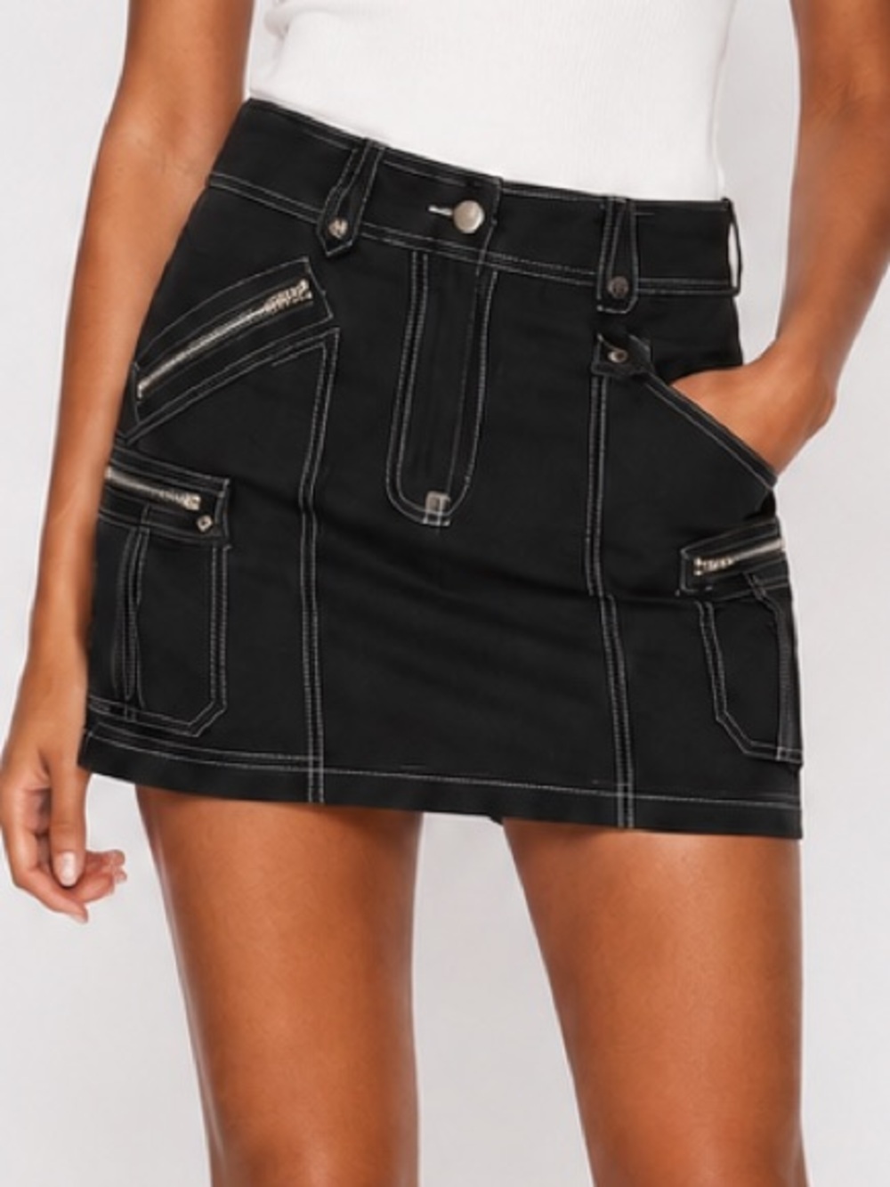 Cache Black Utility Cargo Skort Size 4